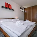 Apartment 210 Aston